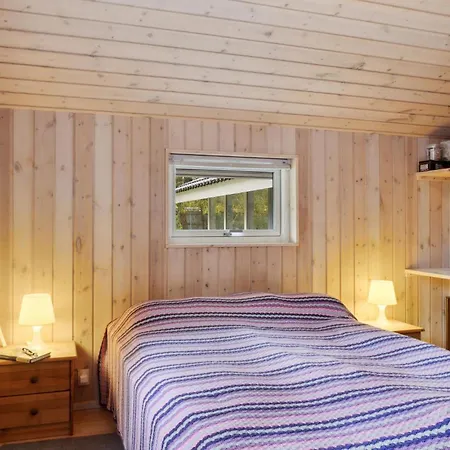 Awesome In With Kitchen Holiday home *